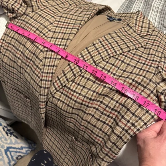Chaps Tan and Brown Blazer Classic Plaid Design - Picture 7 of 7